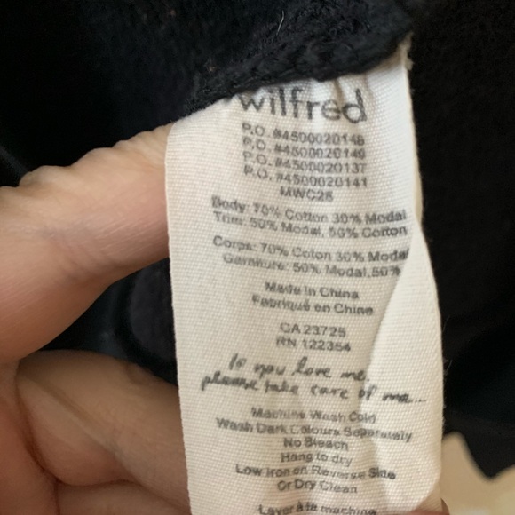 Aritzia Wilfred Diderot Cocoon Wrap Sweater black - Picture 7 of 9